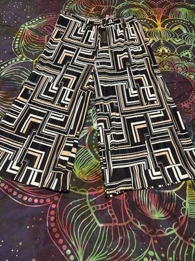 Geometric Wide Leg Pleated Pants
